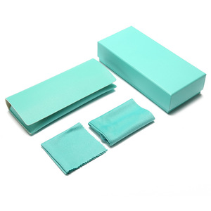 Ensemble d'emballage de lunettes de soleil personnalisées avec logo, en cuir PU coloré, avec étui et chiffon de nettoyage - Product Image 6