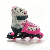 Patins à roulettes en ligne à 4 roues en PU avec éclairage et roulements ABEC-7, combinés à un châssis solide en PP pour les sports de plein air des enfants - Vente chaude