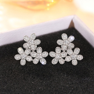 Eleganti Orecchini a Perno con Fiore per Donne, Accessori per Orecchie Dolci e alla Moda per Uso Quotidiano - Product Image 6