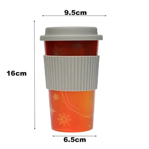 Taza de café de estilo moderno de fábrica, vaso de plástico de regalo de Navidad con tapa, para llevar leche, té y tienda, 16OZ