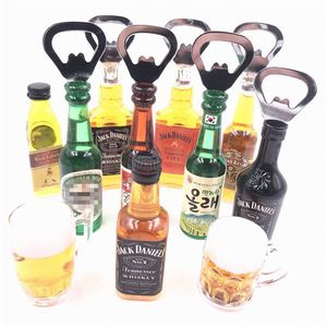 Llavero de recuerdo de aleación de Zinc de Metal de diferentes países, llavero de diseño Diy, recuerdos de ciudad, botella de cerveza de Metal, imanes de abridor turístico - Product Image 2