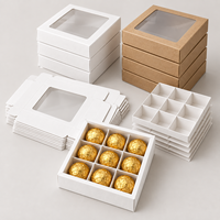 Boîte cadeau en chocolat personnalisée recyclable à 9 compartiments avec fenêtre transparente et insert en mousse pour l'emballage de bonbons et de desserts