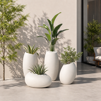 Pot Tanaman Oval Besar Modern Sederhana Warna Putih dari Fiberglass untuk Dalam/Luar Ruangan, Cocok untuk Taman dan Mal, Gaya Art Deco