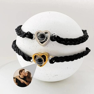 <span class=keywords><strong>Pulsera</strong></span> de Proyección de Fotos al por Mayor, Producto de Dropshipping 2023, Pulseras de Proyección de Fotos Personalizadas para Parejas - Product Image 3