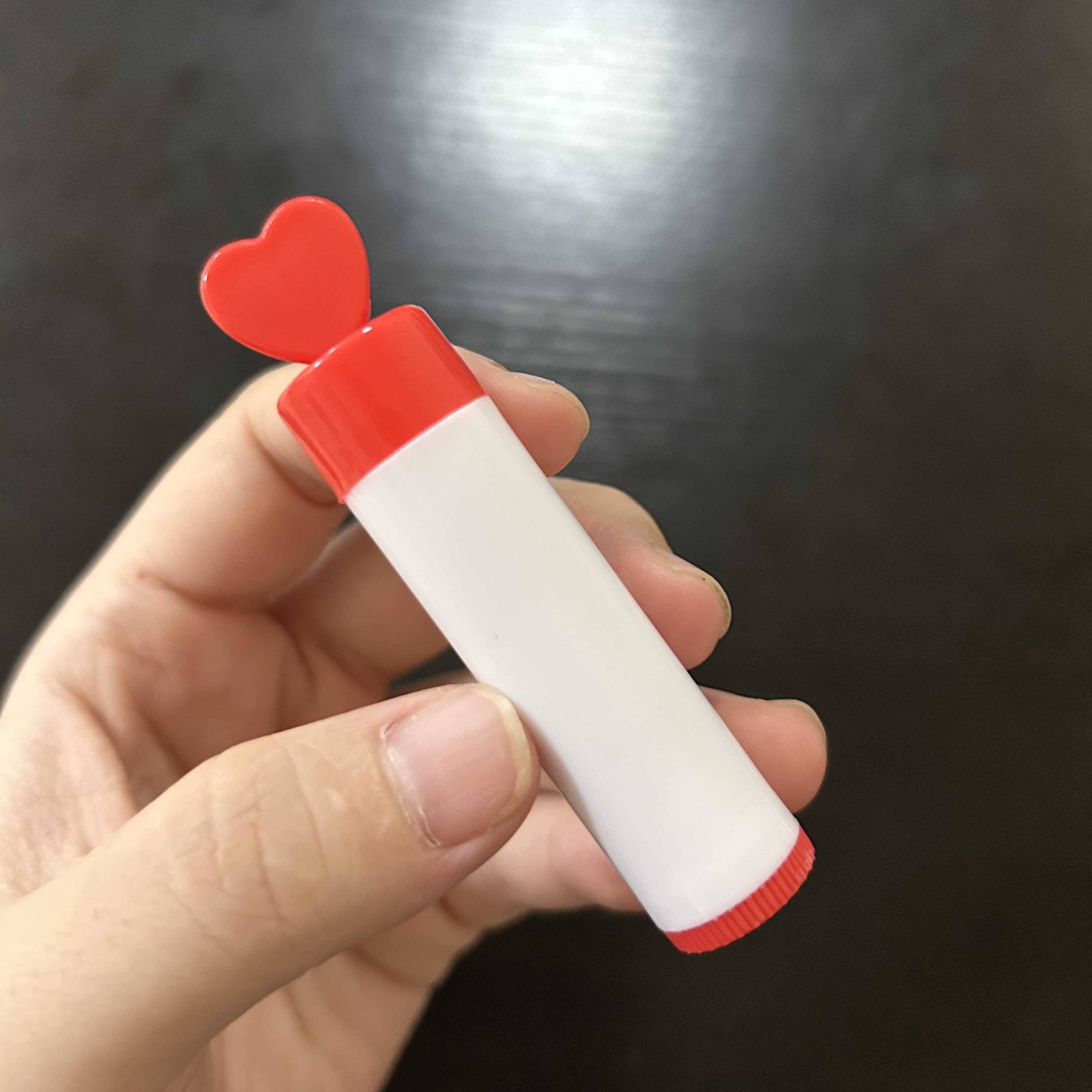 06 tube rouge