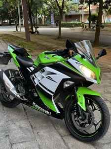 <span class=keywords><strong>Kawasaki</strong></span> Ninja125 - Moto légère à carénage complet de 15 CV - Product Image 4