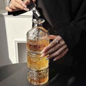 Set <span class=keywords><strong>di</strong></span> Bicchieri Decanter per <span class=keywords><strong>Vino</strong></span> in Cristallo Vintage con Rilievi, Impilabili, Set <span class=keywords><strong>di</strong></span> Bicchieri Decanter per Whisky Impilabili, Capacità 280ml - Product Image 4