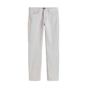 Pantalon chino pour homme de style moderne et élégant, conçu pour un confort naturel, avec une forme épurée et un look décontracté. - Product Image 1