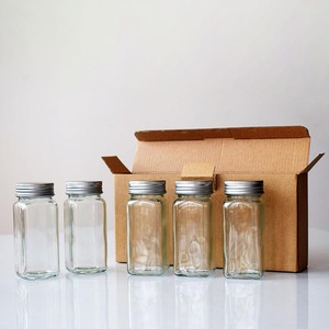 Huishoudelijke Keuken Opslag Potten 130/200/260Ml Vierkante Glas Met Verpakte Kruiden Hagelslag Honing Jam Potten Voor Keuken Gebruik - Product Image 5