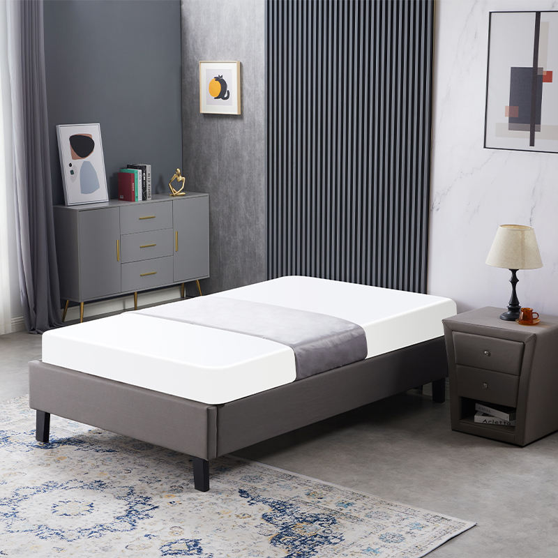 สีเทาเข้ม