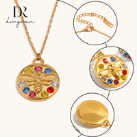 Collier pour femme en acier inoxydable plaqué or 18 carats, style été européen et américain, avec pendentif petite abeille et zircon coloré