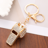 Porte-clés sifflet tendance en strass, porte-clés sifflet en métal incrusté de diamants étincelants pour femmes, hommes, sacs et accessoires de voiture