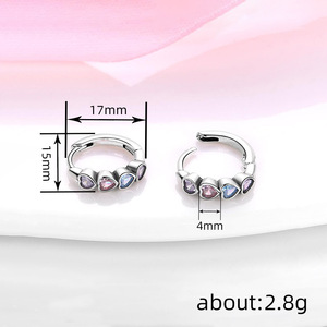 Orecchini da donna a forma di cuore colorati con zirconi, gioielli alla moda per l'uso quotidiano - Product Image 4