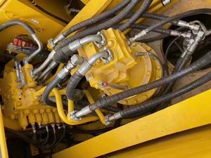 Excavadora sobre orugas Komatsu PC350 de baja hora, excavadoras de 35 toneladas | Máquina sobre orugas original japonesa para minería y movimientos de tierras - Product Image 6