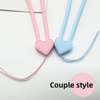 Nouveau cordon de téléphone en silicone en forme de cœur, dragonne de poignet souple au toucher silicone, cordon d'écouteurs en forme d'éventail, cordon court pour clé USB