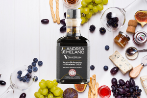 Vinaigre balsamique liquide de Modène Andrea Milano, fabriqué en Italie, bouteille de 250 ml pour assaisonnements et condiments - Product Image 3
