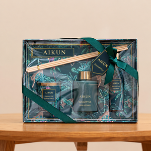 Coffret Cadeau Aromatique Aikun Botanical Eucalyptus en Verre Doré avec Diffuseur à Bâtonnets, Bougie et Spray d'Ambiance pour l'Entrée en Maison - Product Image 3