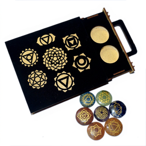 Juego de Piedras con Símbolos de Chakra, Talladas a Mano, Diseño Geométrico, Caja Negra, Decoración Feng Shui para el Hogar, Rozrincrystals.com CHGFT-20 - Product Image 1