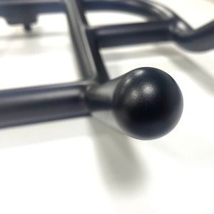 Realizamos procesamiento de recubrimiento por inmersión de hardware, incluyendo el recubrimiento por inmersión personalizado de PVC para mangos de diversos equipos de fitness. - Product Image 4