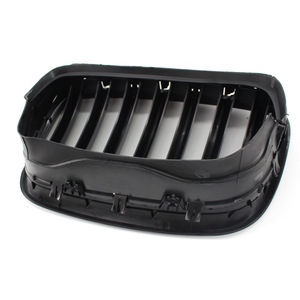 กระจังหน้ารถ BMW X5 E70 ทำจากพลาสติก ABS ปี 2007-2013  ตกแต่งด้วยหนัง - Product Image 4