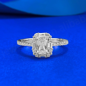 Anillo de Diamante de Laboratorio con Corte Esmeralda Rectangular de Plata S925 de Alta Moda Romántica, Chapado en Rodio para Aniversarios y Bodas de Mujeres - Product Image 6