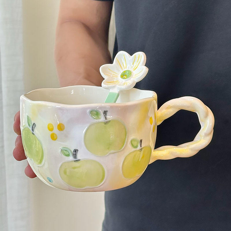 A (ถ้วยและช้อน)