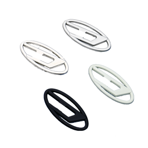 Дизайнерский чехол для телефона с бриллиантами и кристаллами, украшенный стразами, металлический шарм с логотипом люксового бренда - Product Image 4