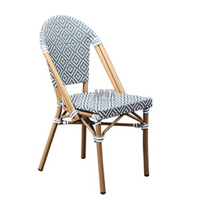 Chaise de bistrot française d'extérieur en <span class=keywords><strong>aluminium</strong></span> et bambou tissé à la main avec finition imprimée pour <span class=keywords><strong>cuisine</strong></span>, véranda, jardin - Product Image 6