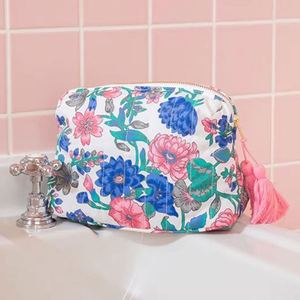 Bolsa de Maquillaje Floral Personalizada, Bolsa de Cosméticos de Lona Floral, Bolsa de Aseo Floral con Borla, Estética Coqueta - Product Image 4