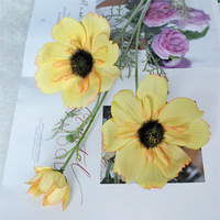 Nouvelle Arrivée - Fleur Artificielle Cosmos Réaliste à 3 Têtes, Hydratante au Toucher, Faite à la Main pour Décoration de Vase Intérieur de Noël