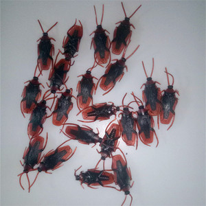 Cafard réaliste en plastique pour Halloween, jouet de farce réaliste pour le Poisson d'avril, 3 cm, pour enfants, style animal - Product Image 4