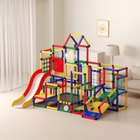 Structure d'escalade polyvalente pour enfants d'intérieur avec plusieurs toboggans, château de jeu assemblé de grande taille pour l'entraînement sensoriel des bébés à domicile
