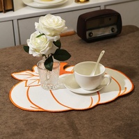 Napperons en tissu Qakai brodés de feuilles et de citrouilles, imperméables, résistants à l'huile, aux taches et à la chaleur, pour restaurants