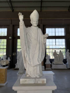 Statue personnalisée de Saint Jean-Paul <span class=keywords><strong>II</strong></span> pour l'église, sculptée à la main dans du marbre blanc par des artisans catholiques - Product Image 3