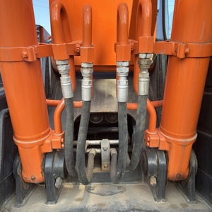 Pelle d'occasion Hitachi ZX160 16 tonnes Machines de terrassement d'occasion de haute qualité ZX60 ZX70 ZX75 ZX120 ZX130 ZX135 en vente pas cher - Product Image 4