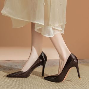 Zapatos de tacón alto de charol con punta en pico, estilo stiletto, sin cordones, para oficina, para mujer, para todas las temporadas, tendencia de moda. - Product Image 4