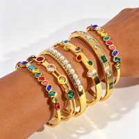 Collection de Bracelets Dorés Multicolores en Pierres avec Perles, Strass, Motifs Feuille et Maillons Larges pour Femme – Idéal Cadeau Tendance