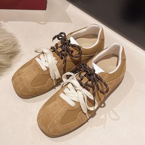 Chaussures de sport décontractées à plateforme pour femmes MIU Fashion Style, chaussures plates à lacets pour l'extérieur, chaussures à semelle souple, chaussures d'hiver à imprimé léopard - Product Image 3