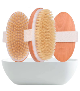 Spazzola per il corpo con setole naturali e logo personalizzato, per esfoliazione a secco e cura della pelle impeccabile. - Product Image 4