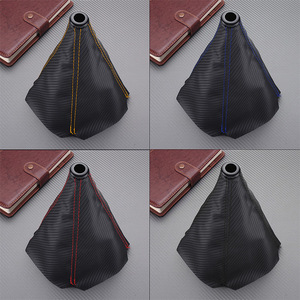Funda para Palanca de Cambios de Coche, Fibra de Carbono, Universal, Negro con Costuras Azules, Diseño Ergonómico - Product Image 5