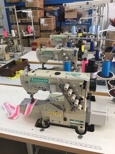 Máquina de Coser Interlock Yamantao 2700 Original de Segunda Mano, Tres Agujas, Cinco Hilos, Precio - Product Image 4