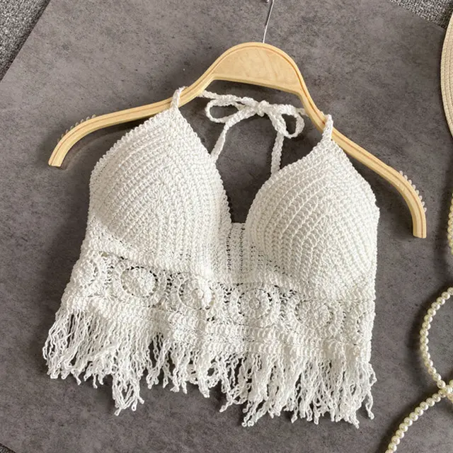 Sexy Boho Beach Holiday Camisole Halter Mujeres Crochet Knit Traje de baño Sujetador Chaleco sin espalda Hollow Tassel Tank Top Mujeres Crop Tops