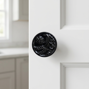 Bouton de meuble rond noir classique avec motif floral sculpté pour quincaillerie de porte de cuisine, bouton de tiroir, installation facile - Product Image 1