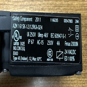 AZM 161SK-12/12RKA-024 SAFETY INTERLOCK <b>SWITCH</b> <b>USED</b> GUARANTEED New Original Ready Stock Industrial Automation PAC Dedicated - Product Image 1