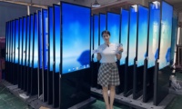 Stan iklan LCD berdiri lantai 49 inci dengan pemutar Video papan tanda Digital IR Touch