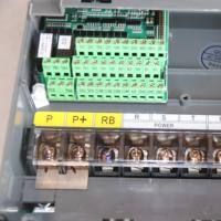 Onduleur triphasé 380V/480V 0.4-400KW pompe robuste ventilateur compresseur d'air entraînement commande programmable