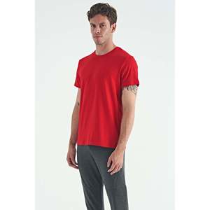 T-shirt à manches courtes col rond en coton et élasthanne rouge basique pour homme Air Jones, pour un usage décontracté et un confort quotidien - Product Image 2