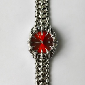 นาฬิกาข้อมือควอตซ์แบบปรับแต่งโลโก้ได้ หน้าปัดแบบอาหรับ พร้อมจี้รูปกรงเล็บ สไตล์วินเทจ นาฬิกาเชื่อมโลหะสำหรับผู้ชาย สายสแตนเลสสตีล นาฬิกาโกธิคสีอะลาบาสเตอร์ - Product Image 2