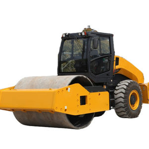 Compacteur vibrant avancé 6630E, classe 30t, 4 vitesses, vitesse de déplacement 10,4 km/h et capacité de franchissement de pente de 45 % - Product Image 1