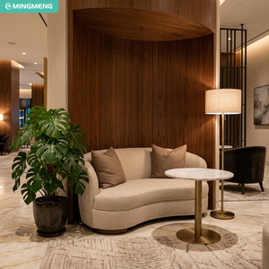Ensemble de canapés en velours courbés de luxe moderne, mobilier de réception d'hôtel, table basse en marbre assortie - Product Image 2